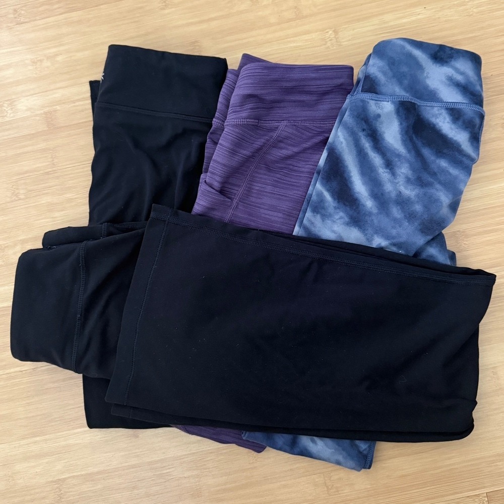 Lot Of 4 Athleta Girl Size S/7 Printed Chit Chat Leggings (1) Flare (3) Skinny